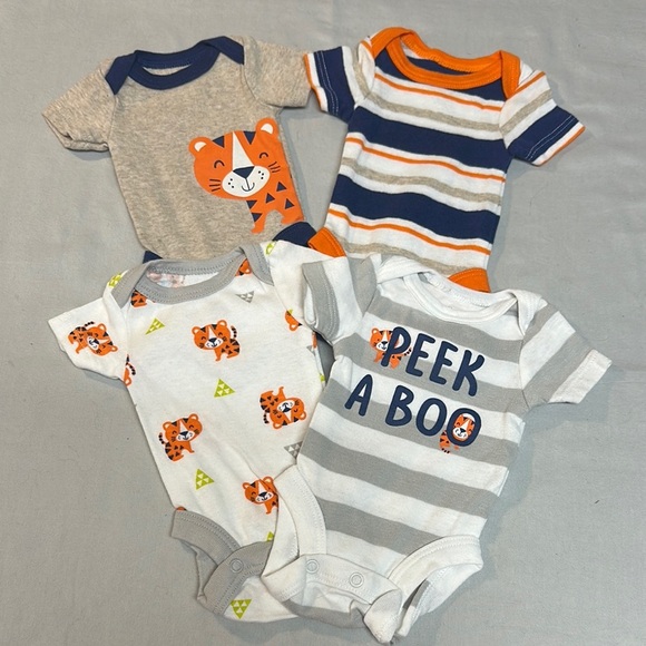 Koala Kids - NWOT - Grey and Blue short sleeve Bodysuits with Playful Patterns - Picture 1 of 2